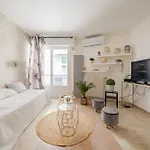 公寓 Au Coeur De Avec Balcon Et Parking