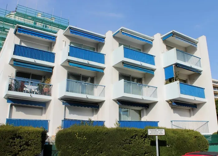 Au Coeur De Avec Balcon Et Parking * Cannes