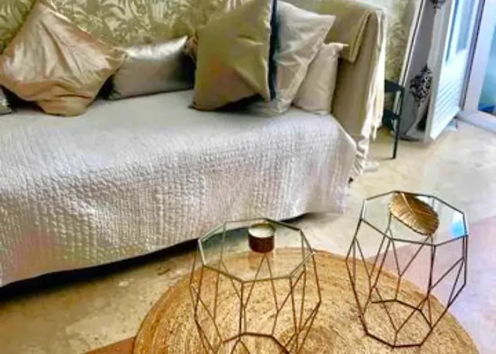 Au Coeur De Avec Balcon Et Parking